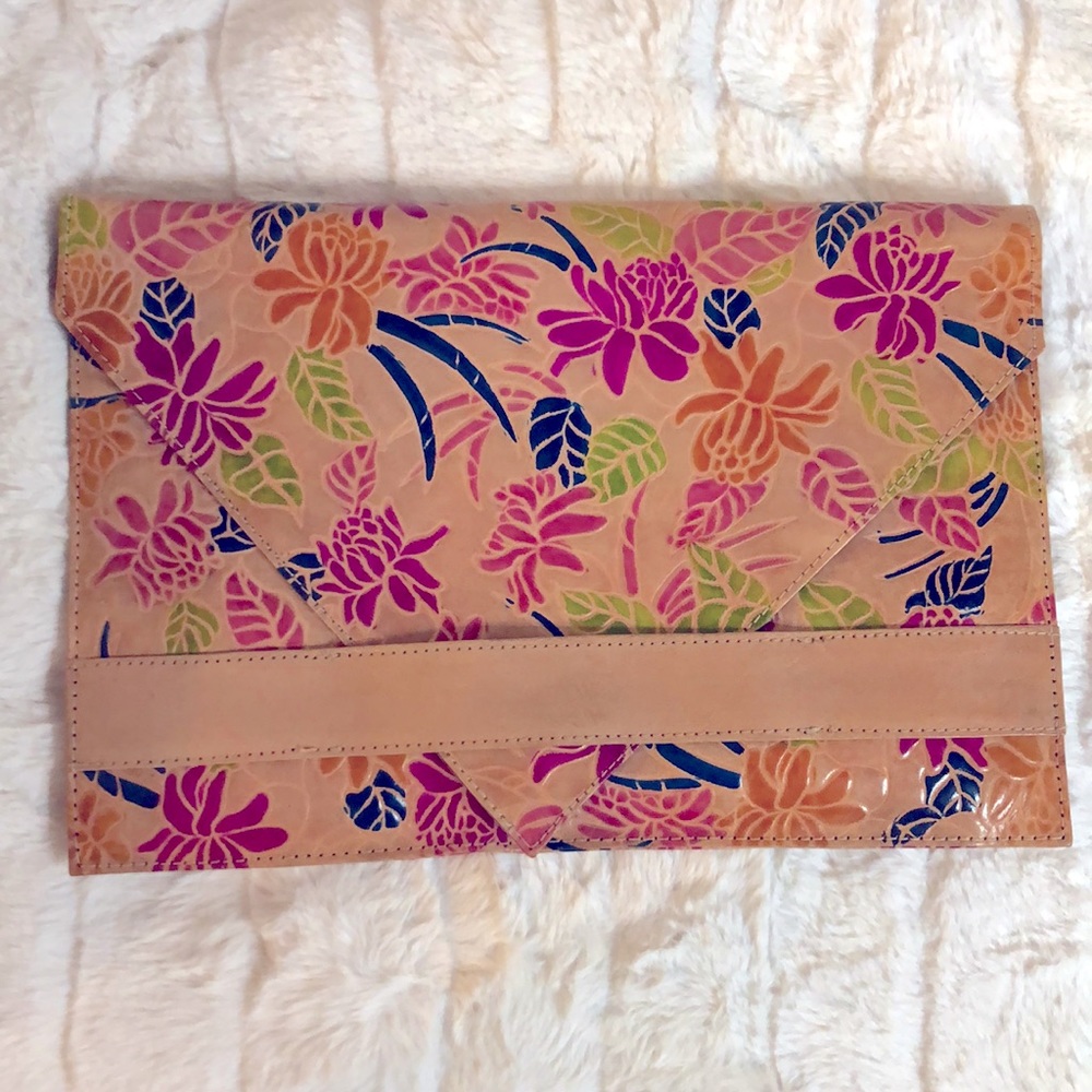KIMCHI BLUE floral clutch